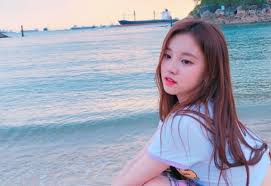 Yuqi is a chinese singer under cube entertainment. Kpop Yuqi And Gidle Image 6021421 On Favim Com