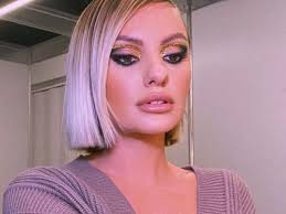 Alexandra stan — kiss me goodbye 03:18. Alexandra Stan De La Survivor Pusa La Zid De Zannidache Si Morosanu