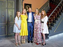 Ss prinses amalia was built for stoomvaart maatschappij nederland (smn) by john elder & co. Maxima S Koningsdag Jumpsuit Is Van Dit Verrassende Label