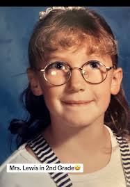 Teacher Mrs Wright Shaylynn Wright