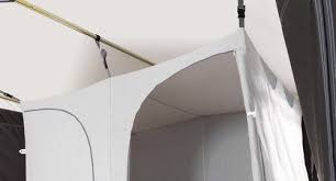 La carta è diventata giuridicamente vincolante nell'ue con l'entrata in vigore del trattato di lisbona, a dicembre 2009, ed ora ha lo stesso effetto giuridico dei trattati dell'unione. Dorema Schlafzelt 2 Personen Nizza Milano 99 95