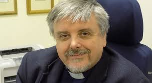 Acts of faith in lockdown as NI churches remain closed for Easter