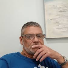 Tom Hollmann dans personnes