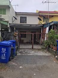 Section 18 is a neighbourhood located in shah alam and several units of the apartments within section 18 are designated to be hostels for students of the mara institute of technology (mara) located. Rumah Double Story Untuk Di Sewa Shah Alam Seksyen 18 Property Rentals On Carousell