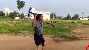 How to throw a boomerang. How To Throw An Axe Like A Boomerang