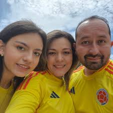 ✨ ¡Feliz y emocionada de compartir este momento con mujeres que inspiran! ✨  Qué alegría poder reconocer y celebrar el valor de cada una de ustedes en  nuestro evento "Mujeres que Inspiran".