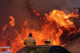 Pacific Palisades fire explodes as ...