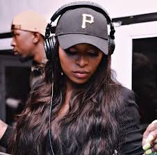 Showing fellow black children that it is possible, dj zinhle keeps on pushing those boundaries when it comes to business. Dj Zinhle Wins Forbes Woman Africa Entertainer Award 2020 Naijahotstars