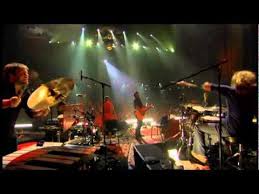 Everlong Foo Fighters Wedding First Dance Songs Cool Music Videos Foo Fighters Foo Fighters Wedding