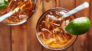 Eistee Mit Pfefferminze Und Limette Ernahrung Kaffee Oder Tee In 2020 Eistee Rezepte Eistee Eistee Rezept