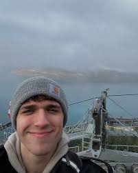 Skip the formalities 🤵🤵‍♀️