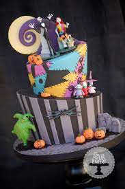 Send sugary love from our online cake shop. Pin By Kelli Wilson On Cute Cool Cakes Nightmare Before Christmas Cake Christmas Wedding Cakes Nightmare Before Christmas Wedding