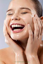 Hướng dẫn sử dụng kem dưỡng ẩm đúng cách