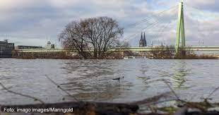 Deutz wird mit der südstadt verbunden aufgrund von hochwasser und extremer kälte bildeten. Rheinpegel Bei Koln Steigt Weiter Koeln De