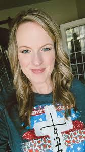 Jennifer Shook's Instagram, Twitter & Facebook