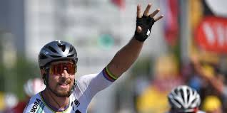 Tour de france 2021 live dashboard race info, preview, live video, results, photos and highlights. Tour De France 2018 Peter Sagan Qui Remporte La 2e Etape Et Prend Le Maillot Jaune Le Huffpost