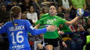 Viktória lukács statistics, career statistics and video highlights may be available on sofascore for some of viktória lukács and győri audi eto kc matches. A Fradi Magyar Valogatott Jatekosaval Erosit A Gyori Kezicsapat 24 Hu