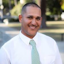 Antonio Henry (@togocamping)