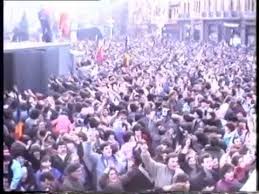 Revolutia romana 1989 de la timisoara filmat olar gheorghe zis ghita olaru. Revolutia Romana 1989 De La Timisoara Filmat Olar Gheorghe Zis Ghita Olaru Youtube