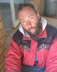 Hierdie jongman is in Klerksdorp haweloos hy se hy is van Newcastle Sy Naam  is Jacques Bouwer Herken iemand hom dalk hy het n suster Heidi Bouwer  FAMILY HAS BEEN FOUND‼️‼️‼️‼️ |