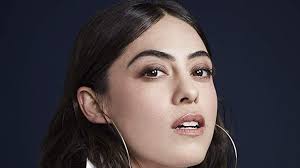 Wedding Season (TV Series 2022)