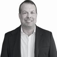 Paul Hanks's Instagram, Twitter & Facebook