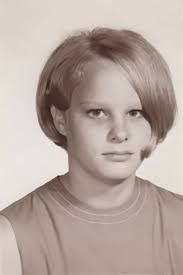 Becky Brammer's Instagram, Twitter & Facebook