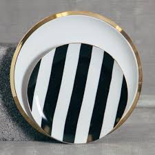 Black And White Dinner Plates Uk Soiree Dinnerware Sets Dinnerware Sets Dinnerware White Dinner Plates