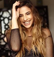 She was born in 1980s, in millennials generation. Recuerdas A Carla Giraldo Actriz Calento Las Playas De Mexico Con Este Diminuto Bikini Diario Del Cauca