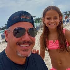 Susan Sprout's Instagram, Twitter & Facebook