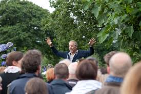Mon meilleur souvenir, c'est le jour où avec stéphane on a décidé de se la jouer totalement décalé en début d'émission. Stephane Marie Decouvrez Son Jardin Tourisme En Cotentin