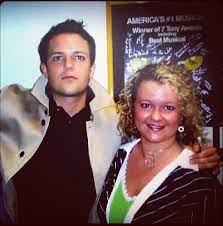 Brandon flowers brothers and sisters. Pin On The Killers