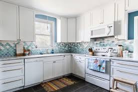 Memilih warna keramik untuk lantai dapur memang sangat penting sekali. 7 Warna Keramik Dapur Paling Pas Untuk Dapur Impian