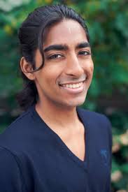 Alex Mathews • baritone