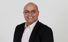 0 en ligne / 1907848 vues. L Equipe Yoann Riou Le Bon Genie Du Foot Le Parisien