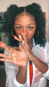 NO CHÃO NOVINHA: O Fenômeno de Anitta e Pedro Sampaio