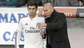 كشف الفرنسي زين الدين زيدان، مدرب ريال مدريد الإسباني السابق، أسباب رحيله عن الفريق الملكي بعد انتهاء الموسم المنصرم، وذلك من خلال رسالة وداع وجهها لجماهير الريال. Ù…Ø§Ø°Ø§ Ù‚Ø§Ù„ Ø²ÙŠÙ† Ø§Ù„Ø¯ÙŠÙ† Ø²ÙŠØ¯Ø§Ù† ÙˆØ§Ø¨Ù†Ù‡ Ø¹Ù† Ø¢Ø¯Ø§Ø¡ Ø§Ù„Ù…Ù†ØªØ®Ø¨ Ø§Ù„Ø³ÙˆØ±ÙŠ Ø¨Ù…Ø¨Ø§Ø±Ø§ØªÙ‡ Ù…Ø¹ Ø§Ø³ØªØ±Ø§Ù„ÙŠØ§ Ù‚Ù†Ø§Ø© Ø§Ù„Ø¹Ø§Ù„Ù… Ø§Ù„Ø§Ø®Ø¨Ø§Ø±ÙŠØ©