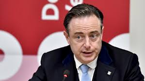 Een interview in het laatste nieuws, 29 december 2009. Bart De Wever Sur La Reunion Secrete De Paul Magnette Il S Est Lui Meme Designe Formateur Le Soir