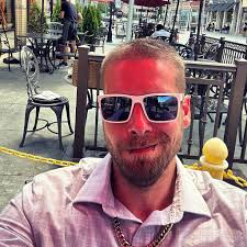 Tom Cummings (@h00d_b00ger) • Instagram photos and videos