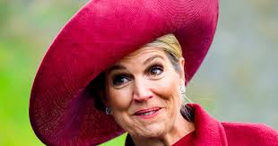 Koningin Máxima brengt bezoek aan Heerlerbaan