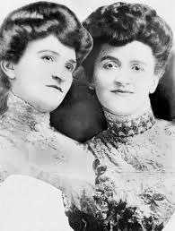 The Everleigh Club: the Notorious Brothel That Dominated Chicago from 1900  to 1911