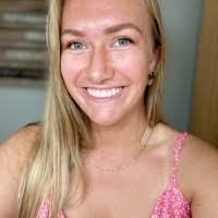 Stephanie Shute's Instagram, Twitter & Facebook