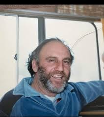 Do you recognise this man? 🚨