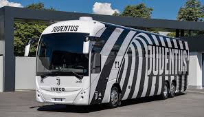 The real madrid team bus arrived amid passionate and colourful scenes at the santiago bernabeu. Oustanding New Juventus Team Bus Revealed Footy Headlines Juventus Team Juventus Bus