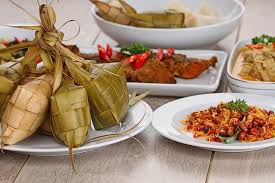 Mah terbuka hari raya aidilfitri di istana negara pada hari raya pertama bermula jam 11.00 pagi. Juadah Popular Di Pagi Hari Raya Mana Yang Korang Suka
