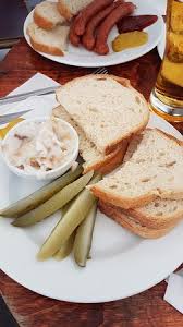 1 cubetto di lievito di birra; Crema Di Lardo E Ciccioli Di Maiale Picture Of Przedwojenna Wroclaw Tripadvisor