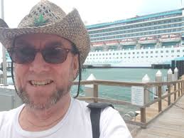 Has anyone taken their boat and spent the night at cabbage key inn or one  of their cottages?