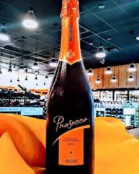 The Perfect Bubbly For Weekend Brunch Or Enjoying By The Pool The Sub 20 Cantine Maschio Prosecco Brut Was Awarded 91 Wine And Spirits Weekend Brunch Prosecco