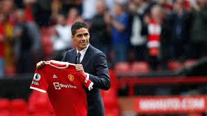 Raphaël varane is 28 years old (25/04/1993) and he is 191cm tall. Manchester United Signs Raphael Varane Thumps Leeds United As Bruno Fernandes Scores Hat Trick Cnn