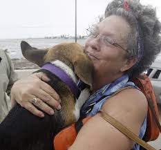 Hurricane Ike whips waves as it moves into Texas